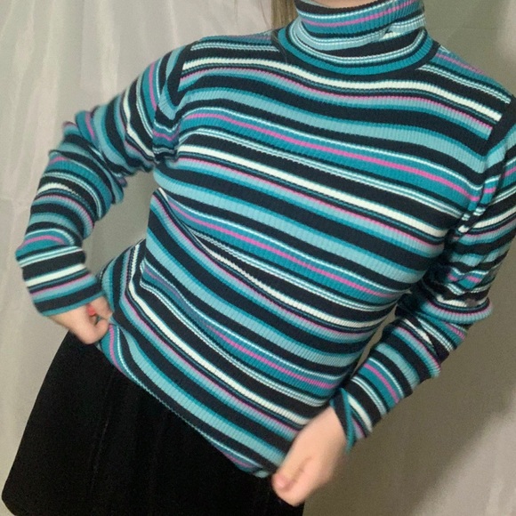 Denver Hayes Strip Turtleneck Sweater - Picture 3 of 4